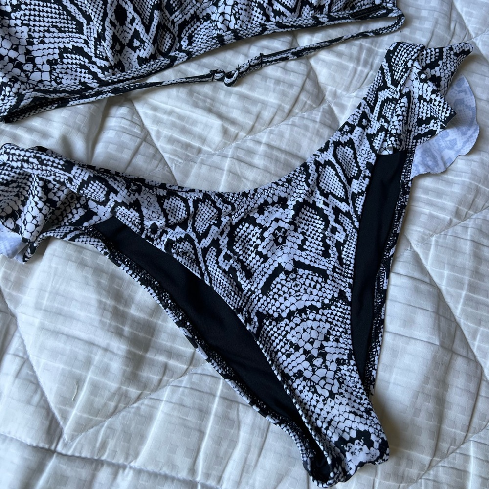 Kendall & Kylie Python Snake Ruffle Bikini Set - image 3